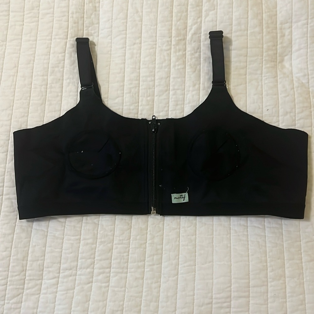 Motif hands-free pumping bra adjustable XS-L